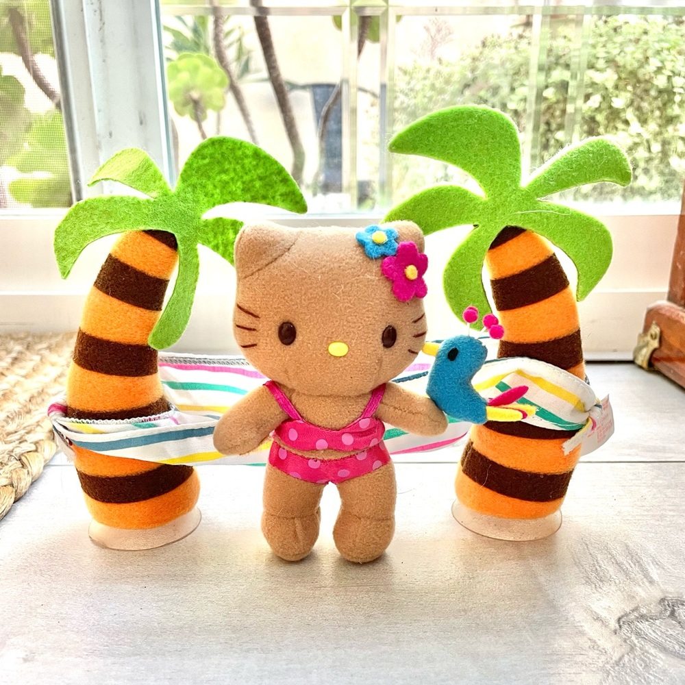 Sanrio Tan Hello Kitty w/ Palm Trees and Hammock